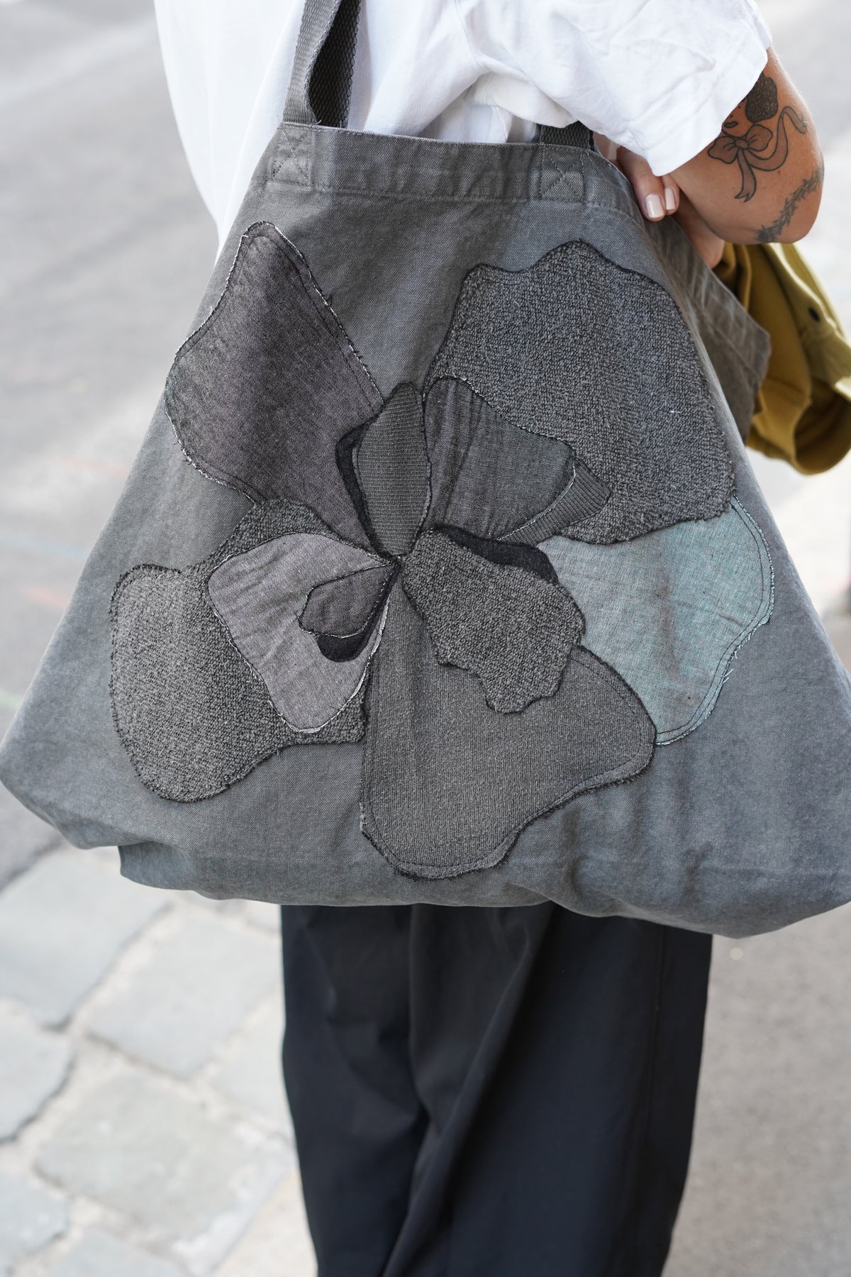 Appliqué Mega Tote